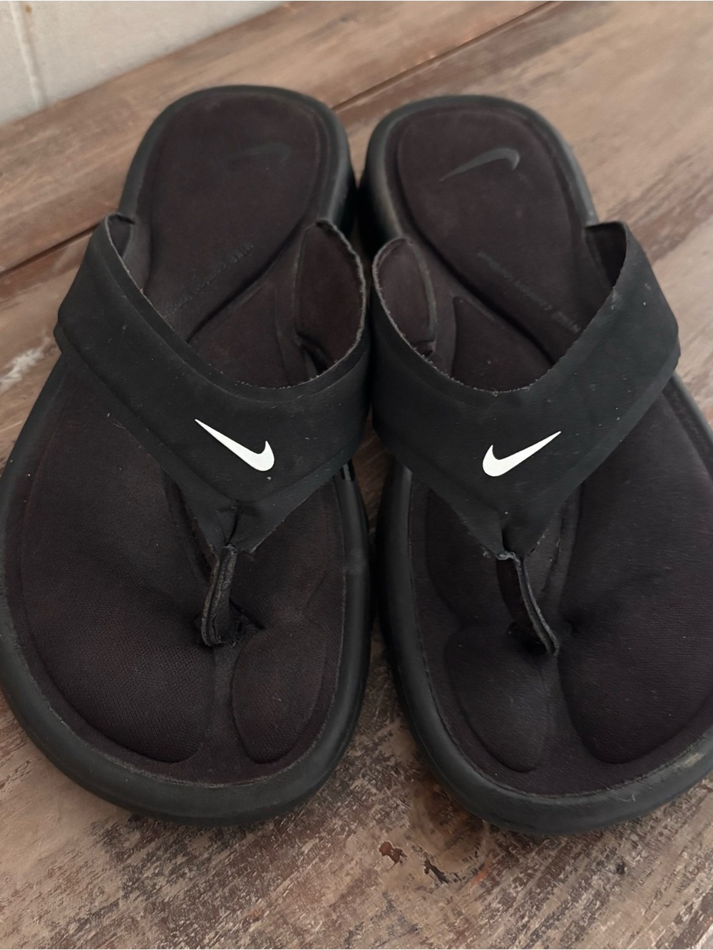 Nike Women's Ultra Comfort 3 Thong sandals Size 7 EUC